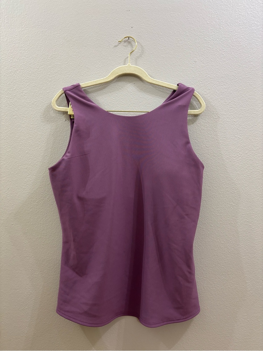 32 cool Classic Scoop Neck Sleeveless Tank Top in smoky purple large